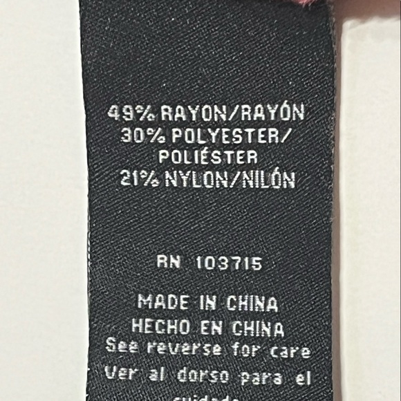 Sharagano long sleeve top with zipper detail in red, size M - Picture 11 of 11